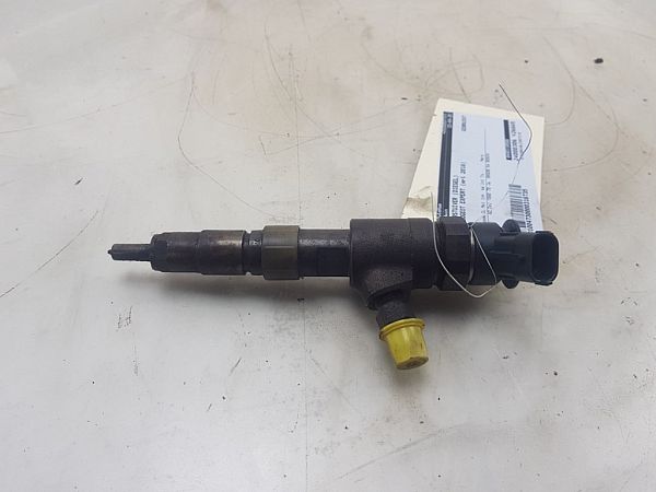 98 027 766 80 : Secondary Air Injection Pump and Nozzle