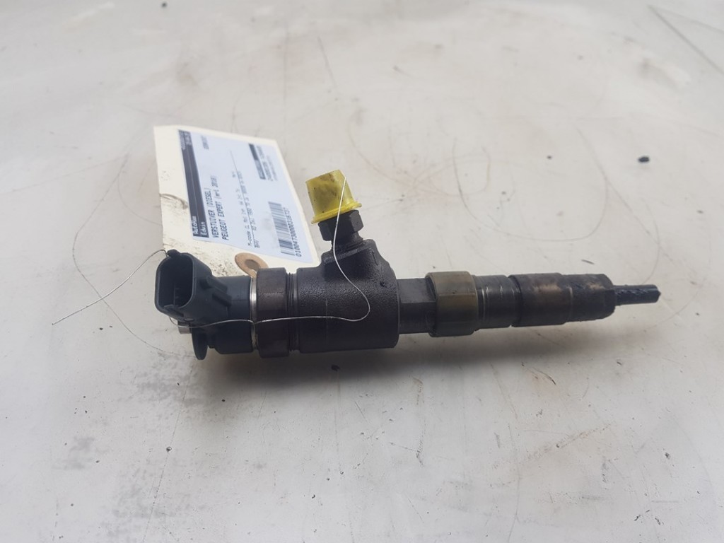 ぷちこ。　0430 0470504037 0470504048 Common Rail Pump Original New Dmax