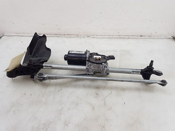 Windshield wiper linkage and motor