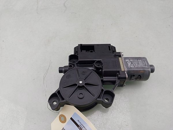 Window regulator motor VW POLO V (6R1, 6C1)