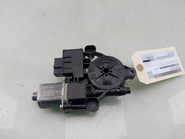 Window regulator motor VW POLO VI (AW1, BZ1, AE1)