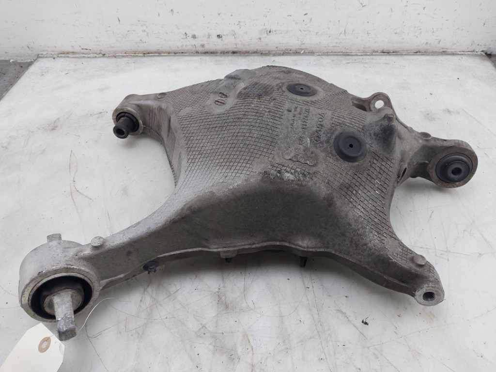 Volvo XC60 II (246) Wishbone - rear 32292418, 36011696