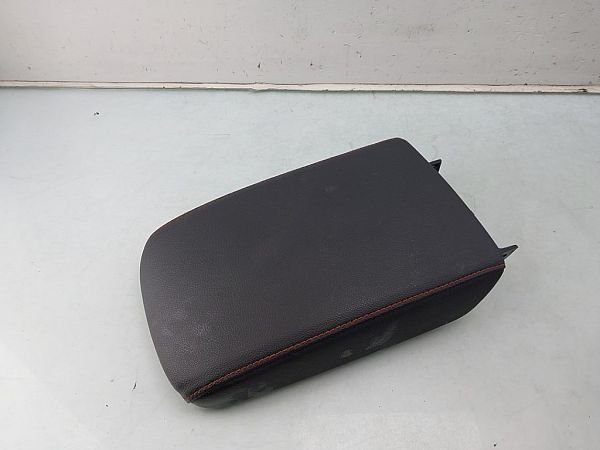 5TA864207BWRM : Armlehnen - Autoparts24