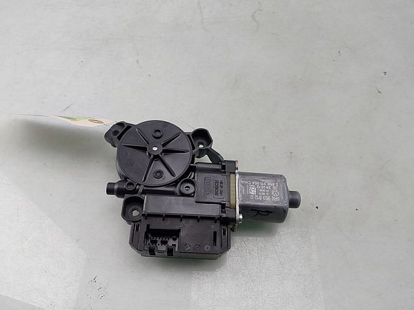Window regulator motor VW POLO V (6R1, 6C1)