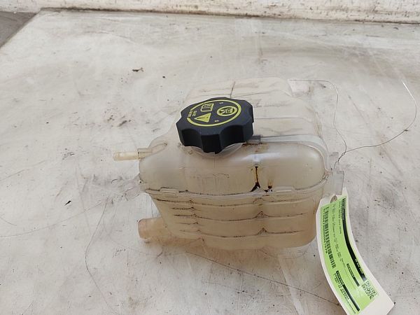 Vase d'expansion du liquide de refroidissement