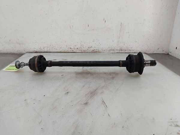 8689553: Drive shaft - rear for BMW 3 Touring (G21, G81)