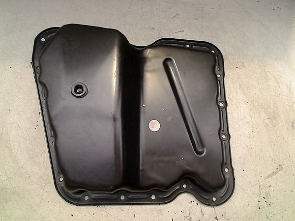 Oil pan
