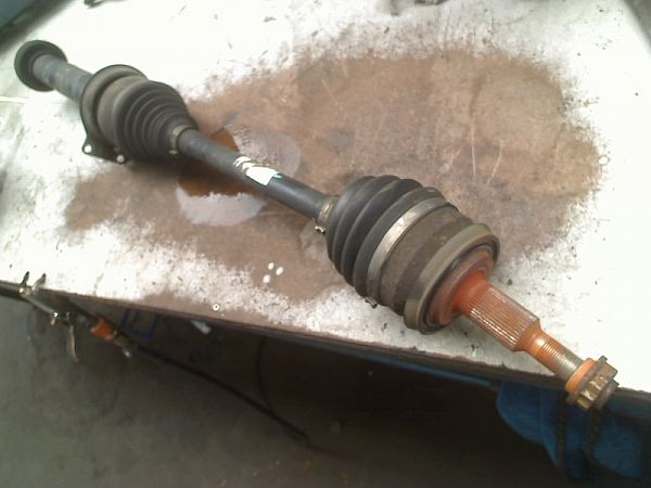 7E0-407-272-AH : Drive shaft - front - Autoparts24
