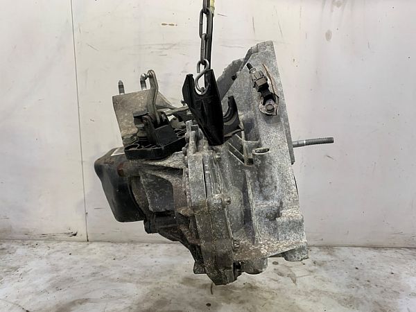 Schaltgetriebe DACIA SANDERO II (B8_)