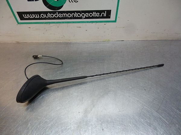 Radio antenna