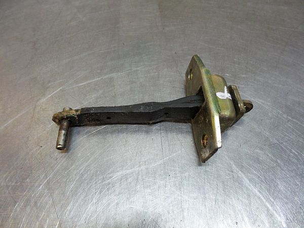 Door lock TOYOTA STARLET (_P9_)