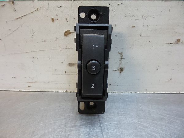 Seat memory switch
