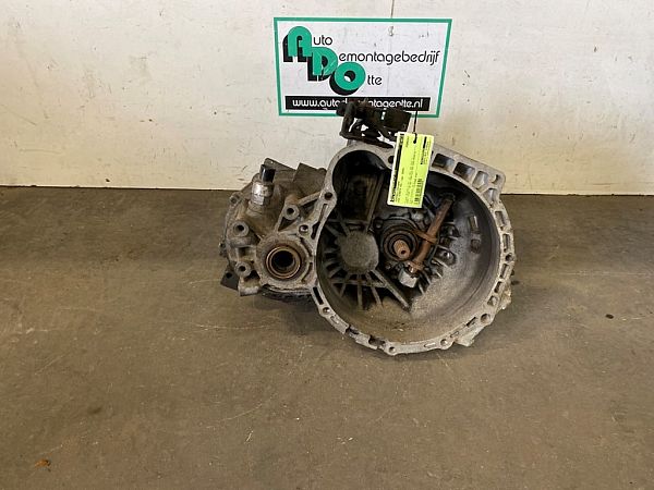Schaltgetriebe KIA CERATO I Hatchback (LD)