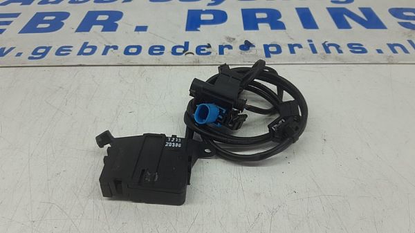 Bonnet alarm sensor