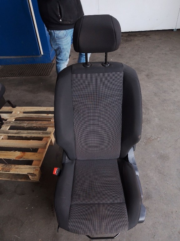 Front seat - 4 doors CITROËN BERLINGO Box Body/MPV (K9)