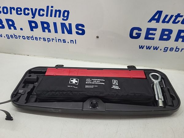 Car tool box