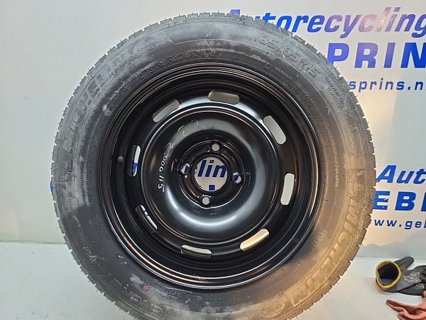 Steering wheel trim