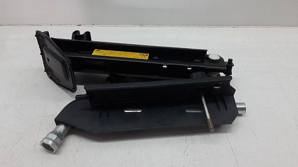 Wheel nut wrench