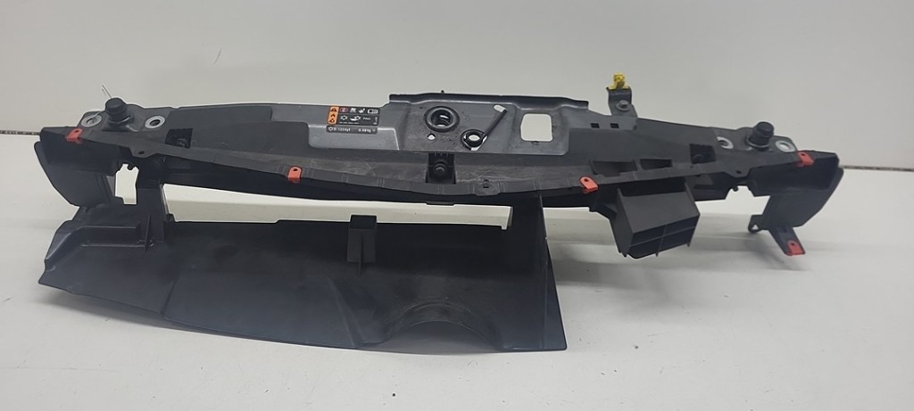 Top upper radiator support slam panel