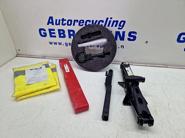 Rear body panel