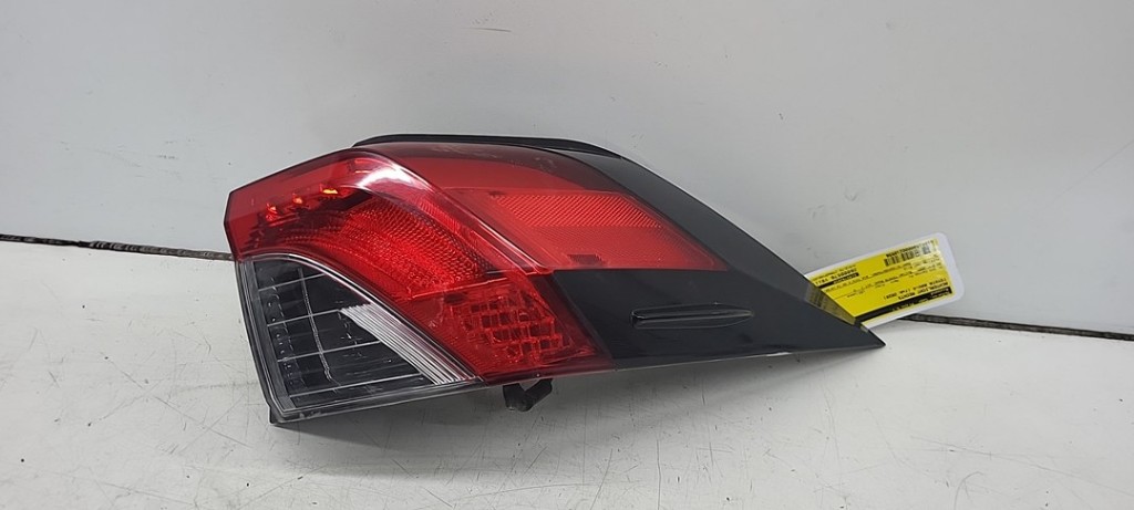 Rear light trim molding