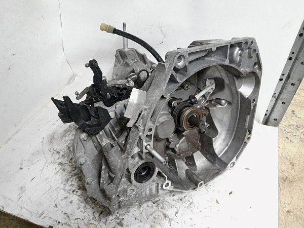 Schaltgetriebe RENAULT CAPTUR I (J5_, H5_)