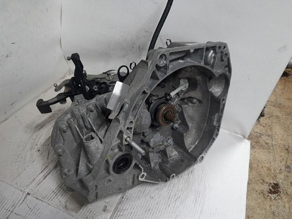 Schaltgetriebe RENAULT CAPTUR I (J5_, H5_)