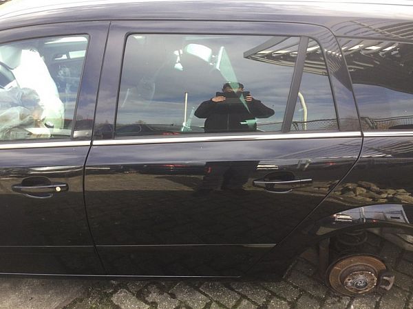 Tür OPEL ASTRA H Estate (A04)