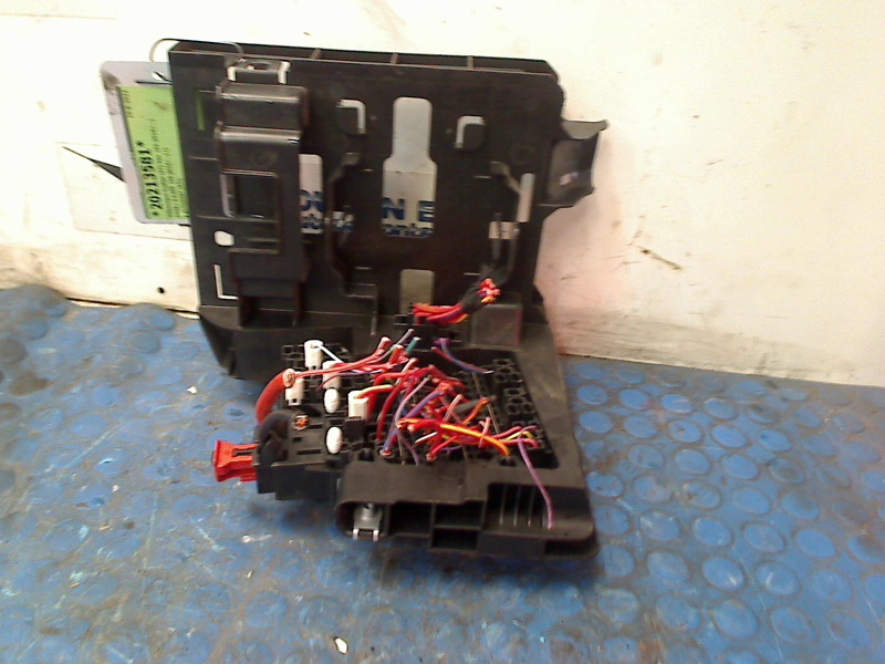 VW Crafter Fuse box Crafter Autoparts24