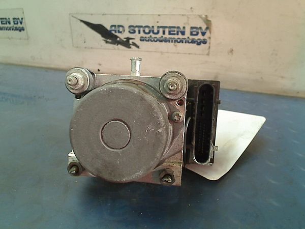 ABS - pump NISSAN NOTE (E11, NE11)