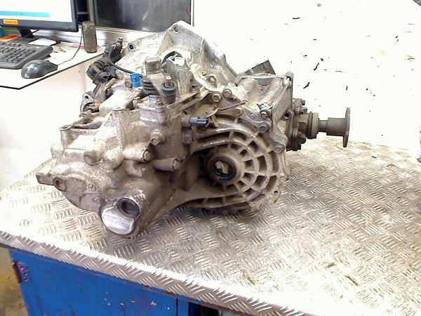 Schaltgetriebe NISSAN X-TRAIL (T30)