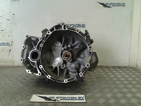 Schaltgetriebe NISSAN X-TRAIL I (T30)