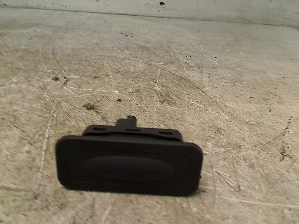 achterklep opener RENAULT CAPTUR I (J5_, H5_)