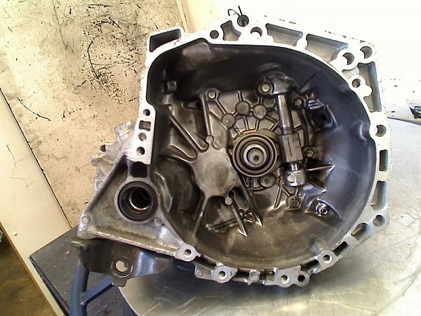 Schaltgetriebe TOYOTA AYGO (_B4_)