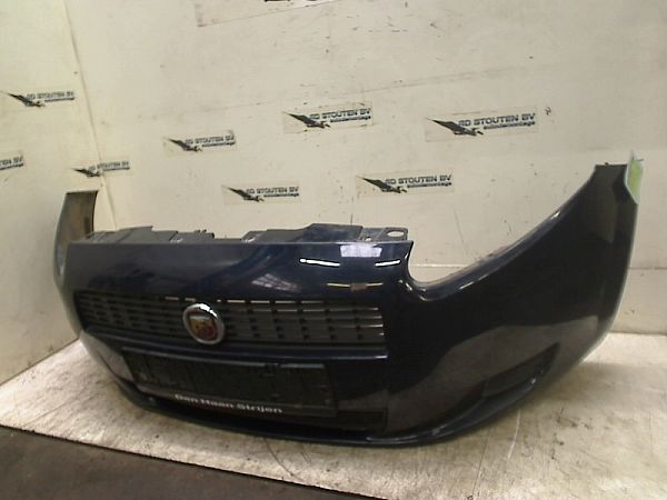 Pare-choc Avant Pour Fiat Grande Punto 1.9 JTD - Réf 71777603, Occasion, état Correct