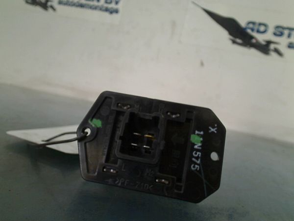 Varmemodstand NISSAN PIXO (UA0)