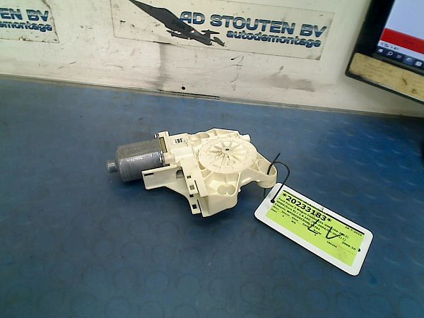 Window regulator motor FORD FOCUS II Station Wagon (DA_, FFS, DS)