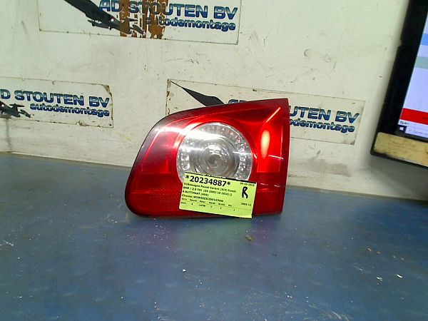 Tailgate light