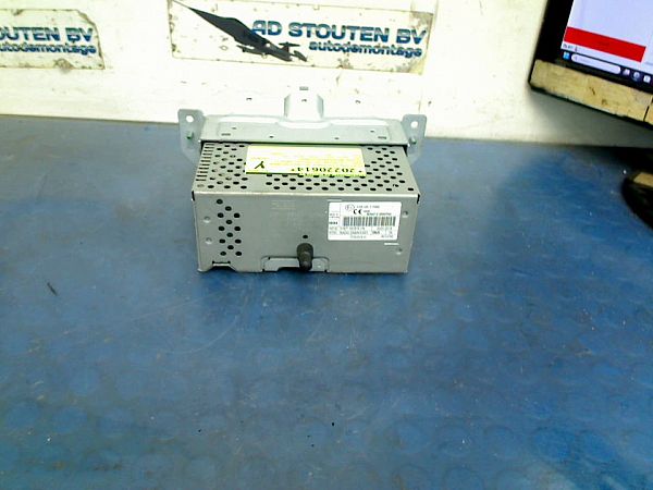 Gps/navigationsdele FORD FIESTA VII (HU, HF)