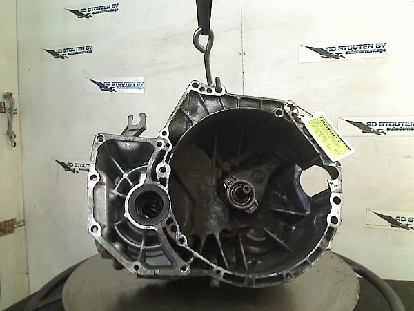 Schaltgetriebe NISSAN X-TRAIL I (T30)