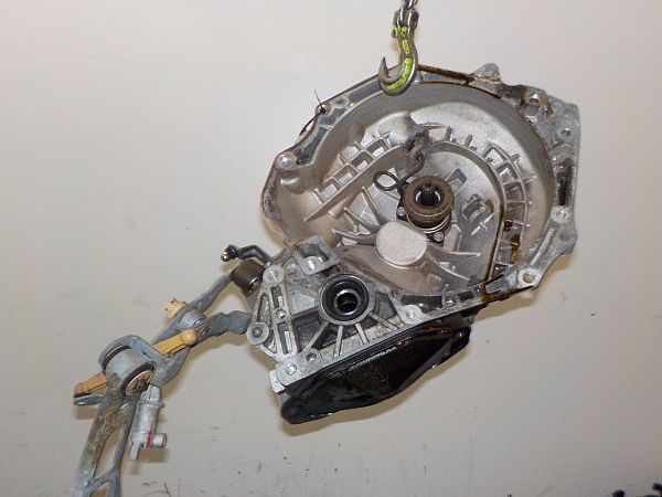 Schaltgetriebe OPEL CORSA D (S07)
