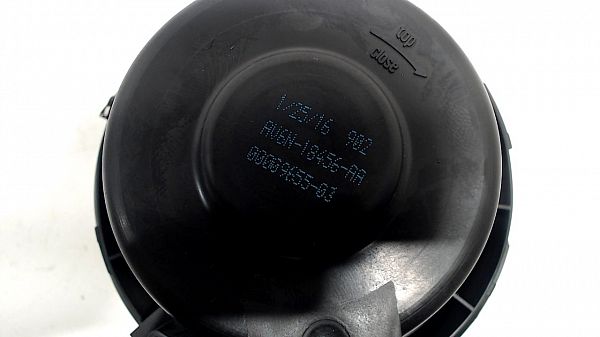 Heater blower fan relay