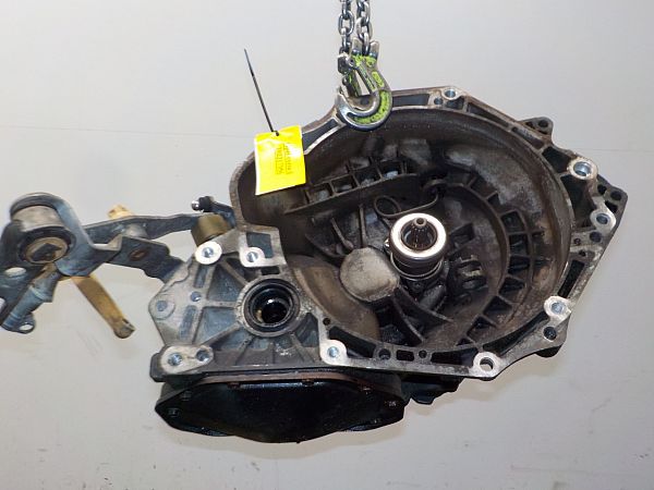 Schaltgetriebe OPEL CORSA D (S07)