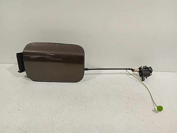 Fuel tank cap lock