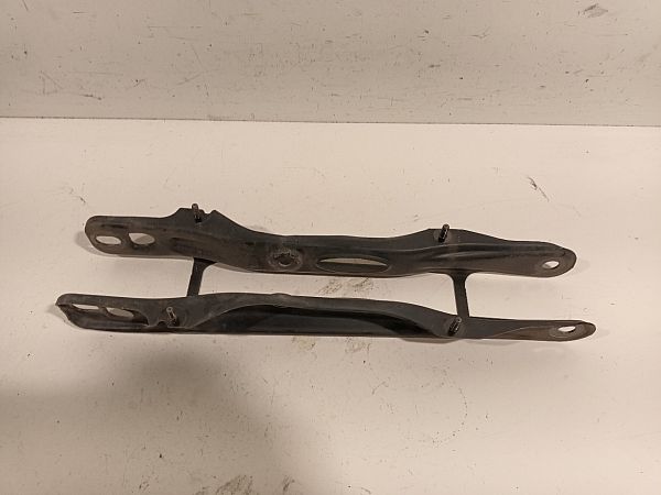 Upper control arm
