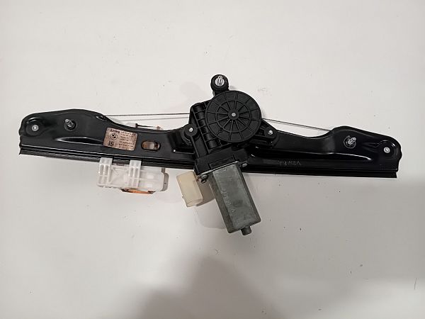 Door window regulator with motor