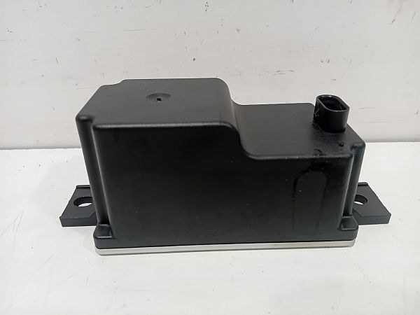 Voltage converter module
