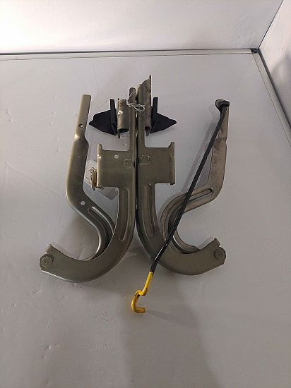 Bonnet hinge PEUGEOT 3008 I MPV (0U_)
