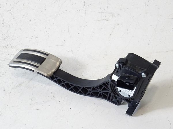 Gaspedal DS DS 7 Crossback (J_)