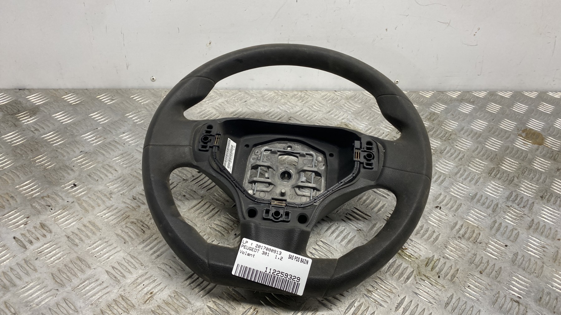 Lenkrad, der Airbag wird nicht mitgeliefert PEUGEOT 301